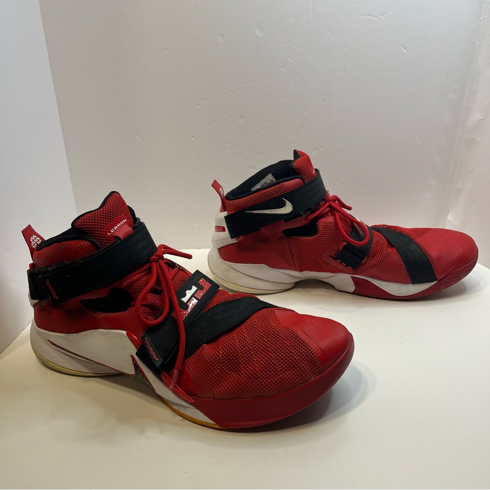 NIKE Zoom Lebron James Soldier basketball shoes men’s size 18 athletic sneakers